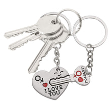 Carica l&#39;immagine nel visualizzatore di Gallery, TRIXES Portachiavi San Valentino a Cuore e Chiave con Freccia Argento / Cromo - Ilgrandebazar