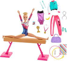 Carica l&#39;immagine nel visualizzatore di Gallery, Barbie- Playset Ginnasta Bambola Snodabile con Bilanciere e Accessori Giocattolo per Bambini 3+ Anni, GJM72