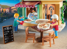 Carica l'immagine nel visualizzatore di Gallery, Playmobil City Life 70336 - Pizzeria con Tavoli all'Aperto con Effetti Luminosi, dai 4 anni