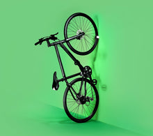 Carica l&#39;immagine nel visualizzatore di Gallery, Hornit CLUG hybrid Supporto da parete per bici, 33-42 mm, bianco/Arancio - Ilgrandebazar