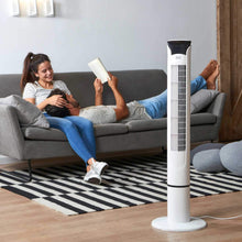 Carica l'immagine nel visualizzatore di Gallery, BLACK+DECKER BXEFT49E Ventilatore a Torre Digitale Oscillante, con Telecomando, Altezza 109 cm, Silenzioso 3 Velocità 3 Modi Timer 12h Temperatura Ambiente Potente, Bianco