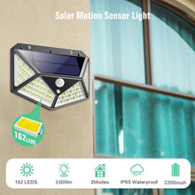Carica l'immagine nel visualizzatore di Gallery, Luce Solare led Esterno【270°Angolo Illuminazione-2200mAh】QTshine 162LED Lampada Solare con Sensore di Movimento Luci Solari Esterno 3 Modalità Lampade Solari Impermeabile per Giardino-2 Pezzi