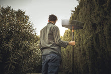 Carica l&#39;immagine nel visualizzatore di Gallery, Fiskars Solid Rastrello per Foglie, Nero nero - Ilgrandebazar