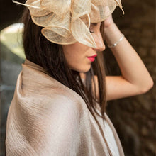 Carica l&#39;immagine nel visualizzatore di Gallery, Colours &amp; Beauty Coprispalle Donna Elegante Cerimonia | Stola Donna Cerimonia | Foulard Donna | Coprispalle Donna Estivo | Coprispalle Estivo | Stola Donna Elegante cerimonia Beige