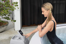 Carica l'immagine nel visualizzatore di Gallery, Bestway 60013 Minipiscina Idromassaggio Gonfiabile Lay-Z-Spa Paris AirJet