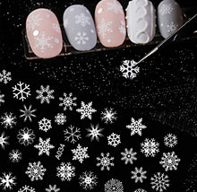 Carica l&#39;immagine nel visualizzatore di Gallery, FLOFIA 12 Fogli Adesivi per Unghie Natalizi Nail Stickers Autoadesivi Unghie Natale Natalizio Decalcomanie Decorazione Unghie Nail Art Adesivi Unghie Natale Fai da Te