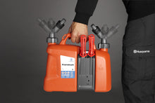 Carica l&#39;immagine nel visualizzatore di Gallery, Husqvarna 580754201 - Tanica carburante Combinata, Benzina 5 l e Multicolore - Ilgrandebazar