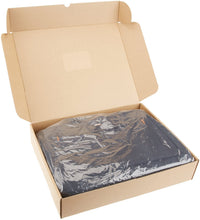 Carica l'immagine nel visualizzatore di Gallery, AmazonBasics - Borsa a tracolla per laptop, computer e tablet da 15.6'' (40 cm), nero, confezione da 1