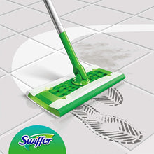 Carica l&#39;immagine nel visualizzatore di Gallery, Swiffer Lavapavimenti Wet, 48 Panni Umidi, Limone, Maxi Formato, Pulizia Igienica Profonda, Rimuove Sporco e Batteri, per Tutti I Tipi di Pavimenti 48 Unità