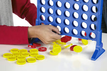 Carica l&#39;immagine nel visualizzatore di Gallery, Hasbro Gaming - Forza 4, Gioco in Scatola, Versione 2020 in Italiano, Gioco per Bambini dai 6 Anni in su