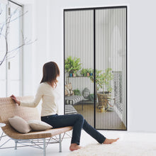 Carica l'immagine nel visualizzatore di Gallery, MYCARBON Zanzariera Magnetica Porta Finestra 140 * 240cm Resistente Traspirante Tenda Zanzariere a Calamita Elegante Zanzariera Porta per Casa Ufficio