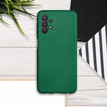 Carica l'immagine nel visualizzatore di Gallery, kwmobile Custodia Compatibile con Samsung Galaxy A32 5G - Cover Silicone TPU Effetto Metallizzato - Protezione Back Case Morbida Verde Metallizzato