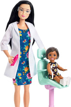 Carica l&#39;immagine nel visualizzatore di Gallery, Barbie-FXP17 Carriere Dentista, Playset Asiatica, Poltrona e Accessori, e Set da Gioco con Bambola Piccola del paziente, lavandino, Sedia e Altro Ancora, Colore Capelli Neri, FXP17