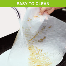 Carica l'immagine nel visualizzatore di Gallery, AiQInu Tappetino per Cassetti,Tappetini Antiscivolo per Cassetti Non-adesivo EVA Trasparente Impermeabile Shearable Tappetini per Cucina Armadietti Cassetti Tavoloe Frigorifero Ripiani (45 * 400cm)
