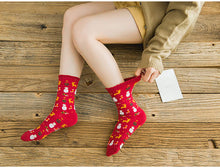 Carica l'immagine nel visualizzatore di Gallery, LIKERAINY Christmas Calzini Natale Donna Ragazza Babbo Natale e Alce Caldo Inverno Confortevole Animale 3D Calza