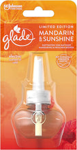 Carica l'immagine nel visualizzatore di Gallery, Glade (Brise) Electric Scented Oil, ricarica per ambienti elettrici con olio profumato, mandarino e Sunshine, confezione da 6 (6 x 20 ml)