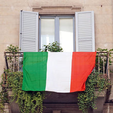 Carica l'immagine nel visualizzatore di Gallery, Andrà Tutto Bene 1 PEZZO Bandiera Italia 5 * 3ft 90x150cm con Anelli Tricolore Azzurri Nazionale Tessuto Resistente allo sbandieramento Italy Flag (90x150 con Anelli) 1 pezzo 1pcs con Anelli