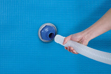 Carica l'immagine nel visualizzatore di Gallery, Bestway Flowclear Pool 58233 - Skimmer galleggiante per la pulizia della superficie dell'acqua, multicolore