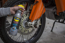 Carica l&#39;immagine nel visualizzatore di Gallery, WD-40 Specialist Moto - Detergente Universale Spray - 1 Lt - Ilgrandebazar