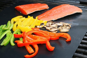 EXTSUD BBQ Griglia Tappetini 40x33cm Set 5 Pz Stuoie Barbecue Antiaderente Riutilizzabili Senza-PFOA Resistente al Calore per Griglia a Carbone Gas Weber Forno Elettrico Adatto per Carne Pesce Verdure