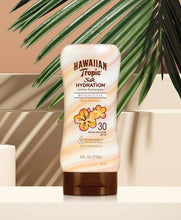 Carica l'immagine nel visualizzatore di Gallery, HAWAIIAN Tropic SILK HYDRATION LOTION SPF 30, Lozione - 180 ml (Pack of 1)