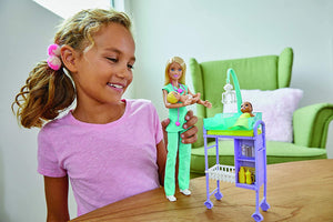 Barbie- Carriere Playset Pediatra Bambola, 2 Neonati e Accessori Giocattolo per Bambini 3+ Anni, GKH23