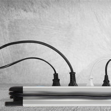 Carica l&#39;immagine nel visualizzatore di Gallery, Electraline 61903, Multipresa Alu-Line 10 posti polivalenti Argento/Nero - Ilgrandebazar