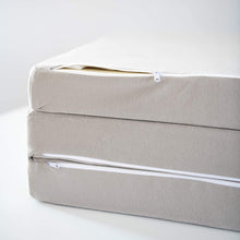 Carica l&#39;immagine nel visualizzatore di Gallery, Materassino da Viaggio per Lettino Bambini Premium, 100% Cotone Sfoderabile e Lavabile, Interno in Comfort Foam™ Peso e Densità +45% No Sostanze Nocive Pieghevole 60 x 120 x 6 cm Borsa Trasporto