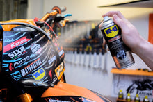 Carica l'immagine nel visualizzatore di Gallery, WD-40 Specialist Moto - Lucidante al Silicone Spray Moto - 400 ml