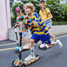 Carica l&#39;immagine nel visualizzatore di Gallery, WeSkate Monopattino Bambini a 3 Ruote Illuminate per Ragazze e Ragazzi Monopattino Pieghevole e Regolabile in Altezza, Carico Massimo 50 kg