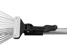 Carica l&#39;immagine nel visualizzatore di Gallery, TABOR TOOLS J16E Rastrello Per Foglie Da Giardino Regolabile 80-160cm con...
