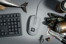 Carica l'immagine nel visualizzatore di Gallery, MIONIX AVIOR - Mouse da gioco a pinna di squalo, colore: Grigio