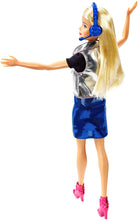 Carica l&#39;immagine nel visualizzatore di Gallery, Barbie Musicista, Bambola Bionda con Chitarra e Accessori, Giocattolo per Bambini 3+ Anni, GDJ34