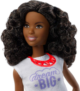 Barbie Carriere Abiti a Sorpresa, Bambola Afroamericana con 2 Vestiti e Accessori da Scoprire, per Bambini 3+ Anni, GFX85