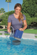 Carica l&#39;immagine nel visualizzatore di Gallery, Bestway 58233 Skimmer di Superficie per Piscine 25x25x32 cm, Grigio