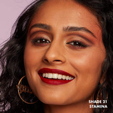 Carica l'immagine nel visualizzatore di Gallery, NYX Professional Makeup Lip Lingerie XXL, Rossetto liquido Matte a lunga tenuta, Formula vegana, Stamina