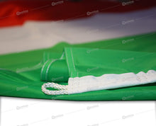 Carica l&#39;immagine nel visualizzatore di Gallery, Bandiera Italia 225x150 Centimetri Tessuto Nautico Antivento 115 gram/m², Bandiera Italiana 225x150, Bandiera d&#39;Italia Dotata Di Cordino o Ganci, Doppia Cucitura Perimetrale, Fettuccia Di Rinforzo