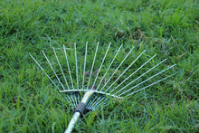 Carica l&#39;immagine nel visualizzatore di Gallery, TABOR TOOLS J16E Rastrello Per Foglie Da Giardino Regolabile 80-160cm con...