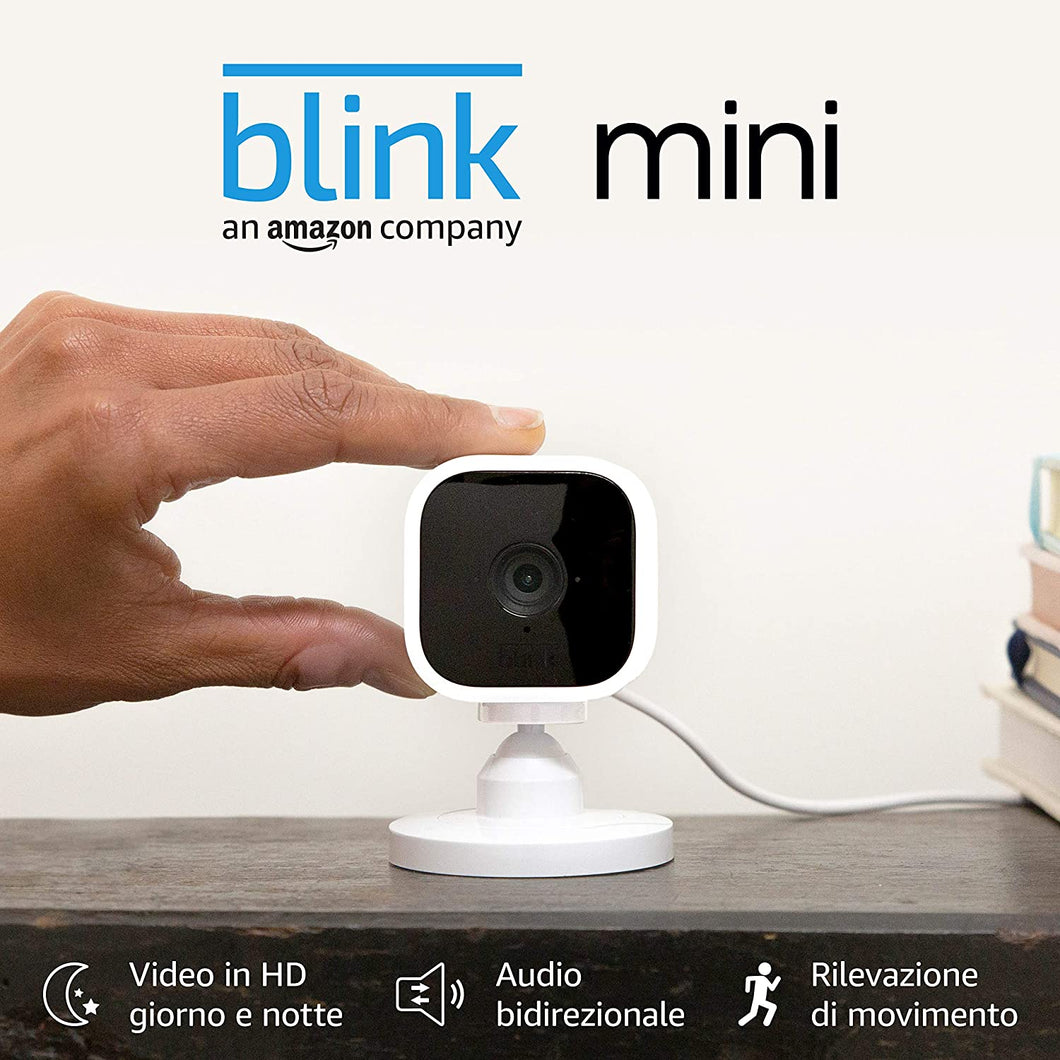 Ti presentiamo Blink Mini - Videocamera di sicurezza intelligente per interni, plug-in, compatta, con video in HD a 1080p, rilevazione di movimento, compatibile con Alexa – 1 videocamera