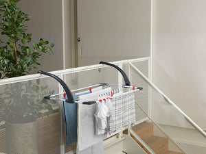 Vileda Sunset Stendibiancheria da Balcone, da Esterno, Ripegabile, Acciaio/Resina, Bianco, 110 x 56 x 28 cm ripiegabile