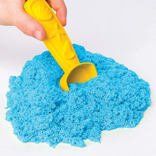 Carica l'immagine nel visualizzatore di Gallery, Kinetic Sand , Playset Castelli di Sabbia , 454 Grammi di Sabbia con Vaschetta, Colori a Sorpresa, dai 3 Anni , 6028092