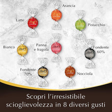 Carica l&#39;immagine nel visualizzatore di Gallery, Lindt Cornet Lindor 70% Cacao, Circa 16 Praline, 200g