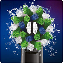 Carica l'immagine nel visualizzatore di Gallery, Oral-B Cross Action Testine di Ricambio per Spazzolino Elettrico con Tecnologia CleanMaximiser, Confezione da 10 Adatta alla Buca delle Lettere, Edizione Nera Crossaction