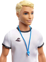 Carica l&#39;immagine nel visualizzatore di Gallery, Barbie- Ken Bagnino Bambola con Accessori, Giocattolo per Bambini 3+ Anni, FXP04