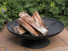 Carica l&#39;immagine nel visualizzatore di Gallery, Esschert FF44 Country Style Braciere in ghisa Circolare Unica, Multicolore - Ilgrandebazar