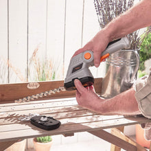 Carica l'immagine nel visualizzatore di Gallery, VonHaus Falciatrice decespugliatore 2 in 1 7,2 Volt 7.2V : Brushcutter mower - Ilgrandebazar