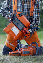 Carica l&#39;immagine nel visualizzatore di Gallery, Husqvarna 580754201 - Tanica carburante Combinata, Benzina 5 l e Multicolore - Ilgrandebazar