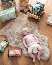 Carica l'immagine nel visualizzatore di Gallery, Mum &amp; You Salviettine Umidificate 100% Biodegradabili, Vegane, Confezione Riciclabile, Confezione da 12, (672 Salviettine). 99,4% Acqua, 0% Plastica, Ipoallergeniche e Dermatologicamente Testate