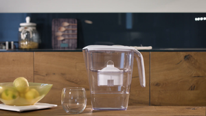 Laica J996 Kit 6 filtri + Caraffa Filtrante Stream Line, Colori Assortiti - Ilgrandebazar