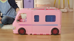 Barbie FBR34 Camper dei Sogni per Bambole con Piscina, Bagno, Cucina e Tanti... - Ilgrandebazar